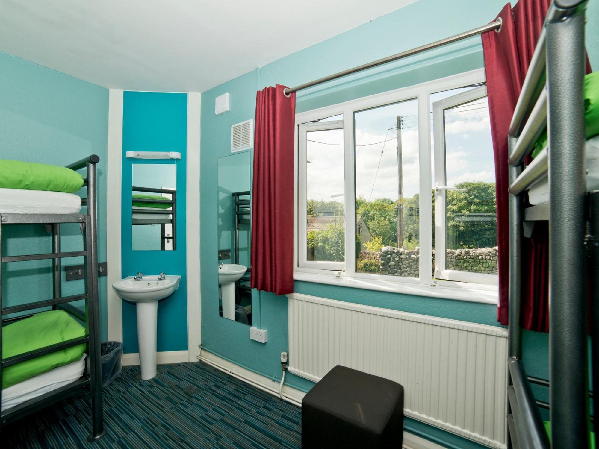 Albergue Yha *